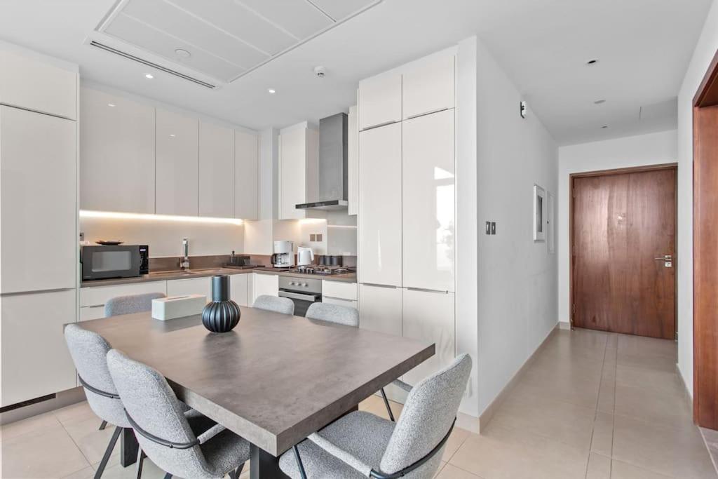 Marina Gate - Stunning 56 Floor Full Sea Views *
